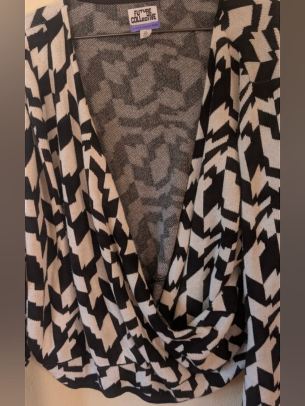 Black & White Geometric Drape Front Sweater 2X